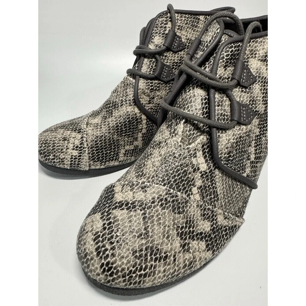 NEW Toms Kala Leather Snakeskin Print Lace Up Wedge Booties Womens 9